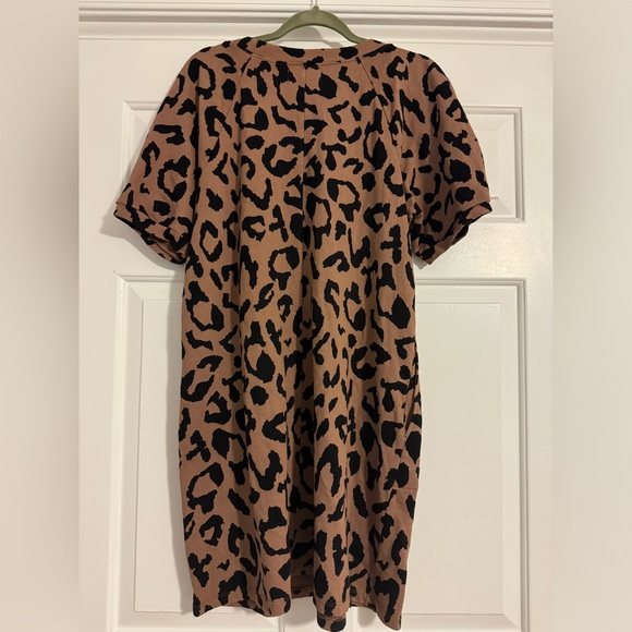 NWT Velvet by Graham and Spencer Renee Dress - Picture 6 of 6